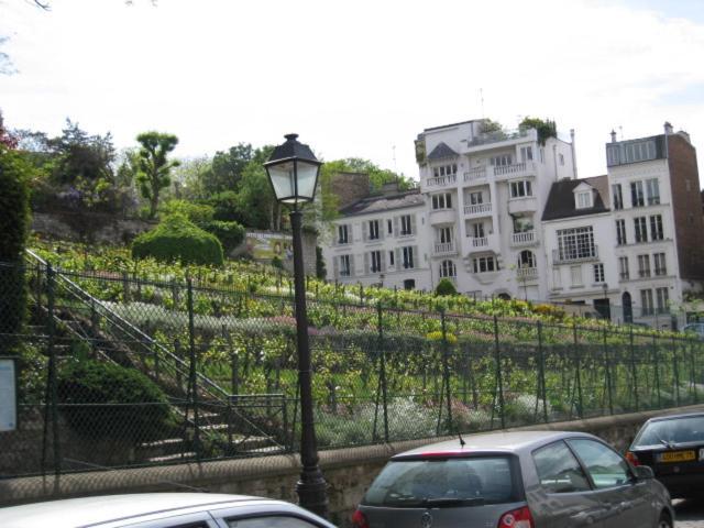 Quiet Apartment Hill Of Montmartre Париж Екстер'єр фото